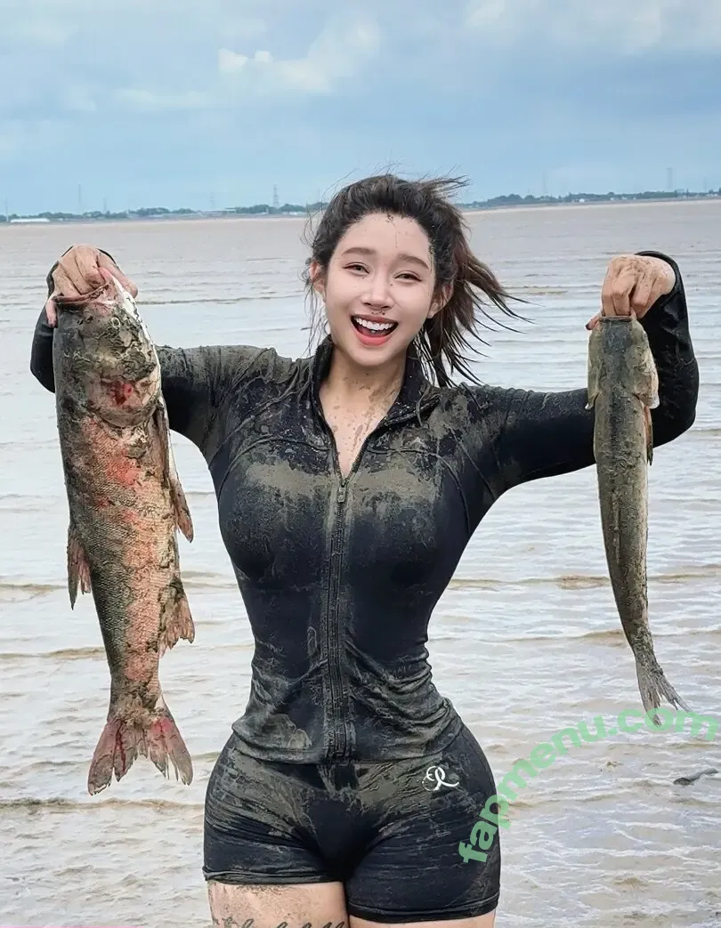 Hitomi Songyuxin nude photo #1201 (Lindsay78690789 / i_am_hitomi_1994 / songyuxinhitomi)