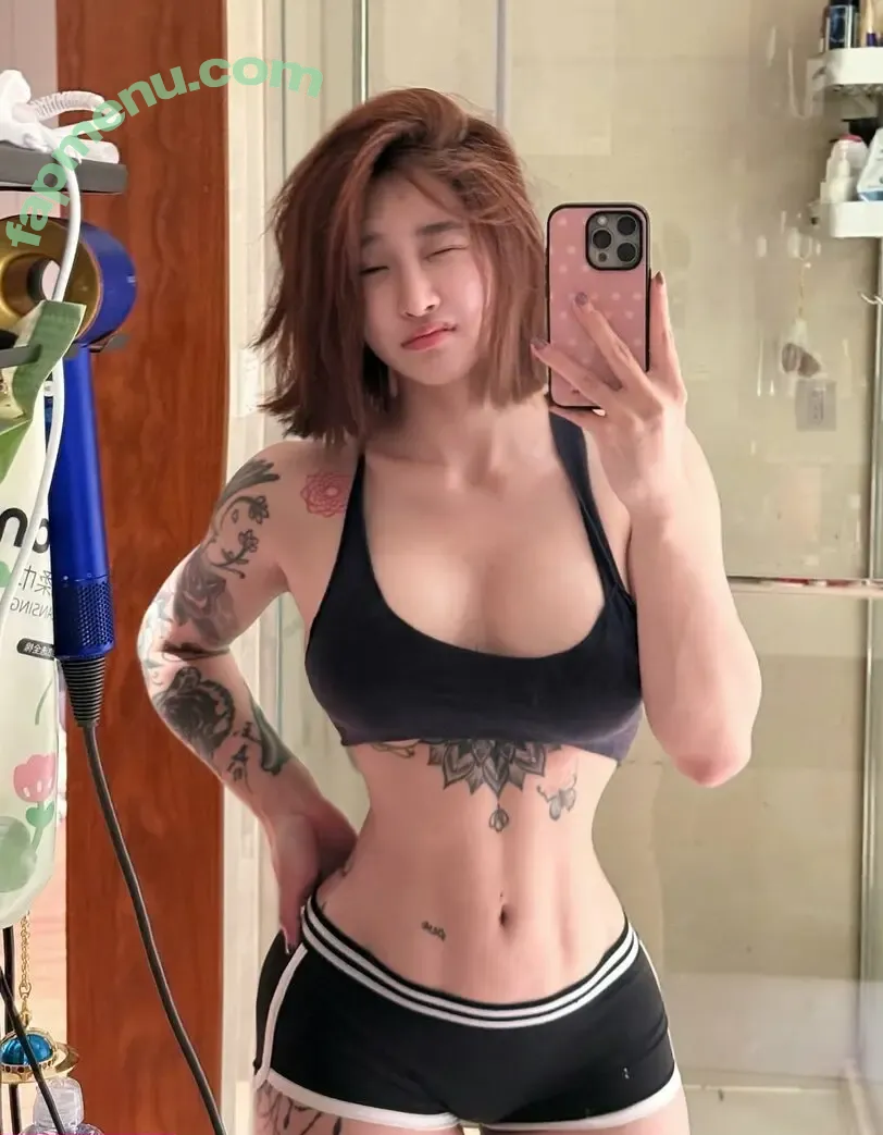 Hitomi Songyuxin nude photo #1209 (Lindsay78690789 / i_am_hitomi_1994 / songyuxinhitomi)