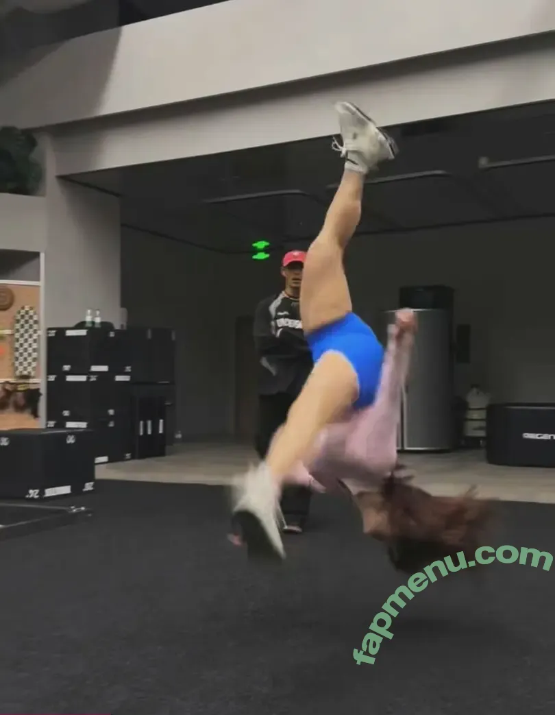 Hitomi Songyuxin nude photo #1237 (Lindsay78690789 / i_am_hitomi_1994 / songyuxinhitomi)