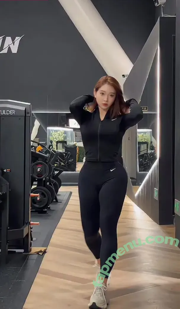 Hitomi Songyuxin nude photo #1241 (Lindsay78690789 / i_am_hitomi_1994 / songyuxinhitomi)