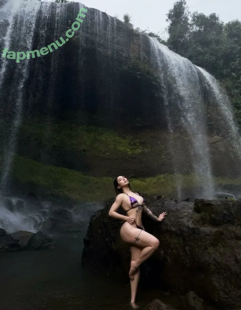 Hitomi Songyuxin nude photo #1263 (Lindsay78690789 / i_am_hitomi_1994 / songyuxinhitomi)