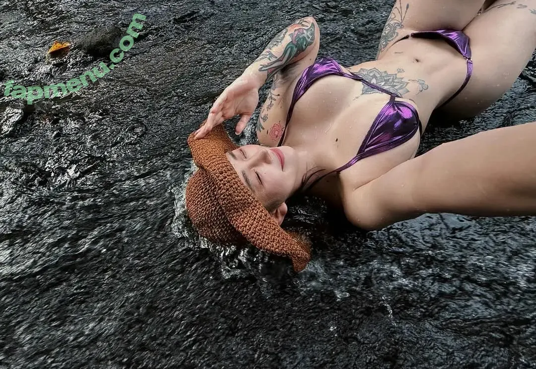 Hitomi Songyuxin nude photo #1264 (Lindsay78690789 / i_am_hitomi_1994 / songyuxinhitomi)