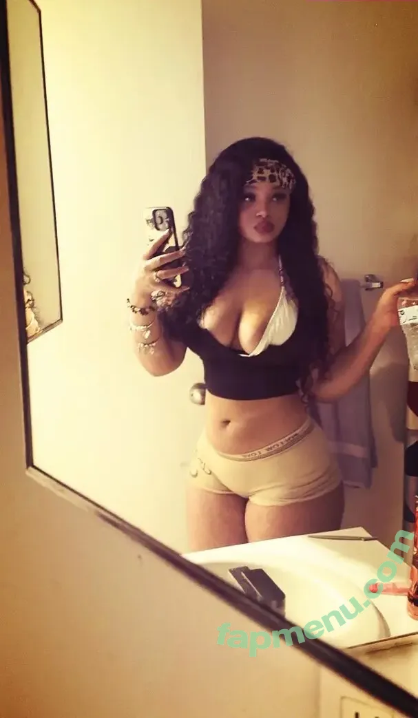 Hldmyblunt nude photo #0017 (_bluntblunt / sukanese)