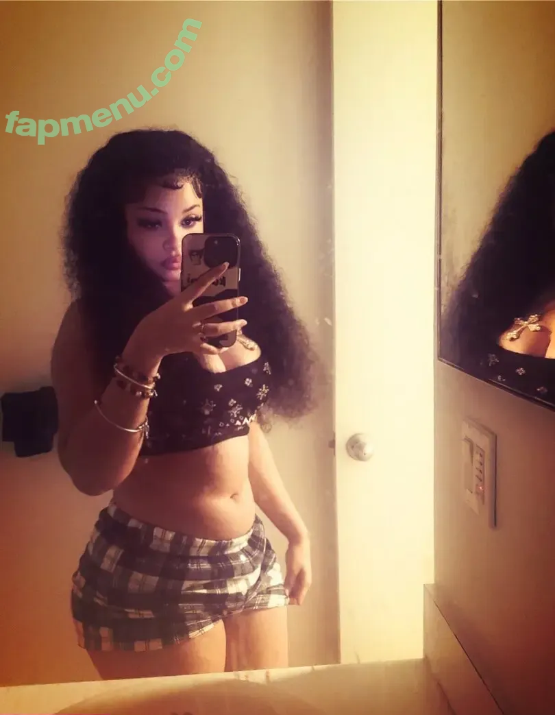 Hldmyblunt nude photo #0023 (_bluntblunt / sukanese)