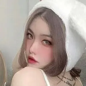 Hoàng Nhân Linh Chi / hoangnhanlinhchii nude photo #0046