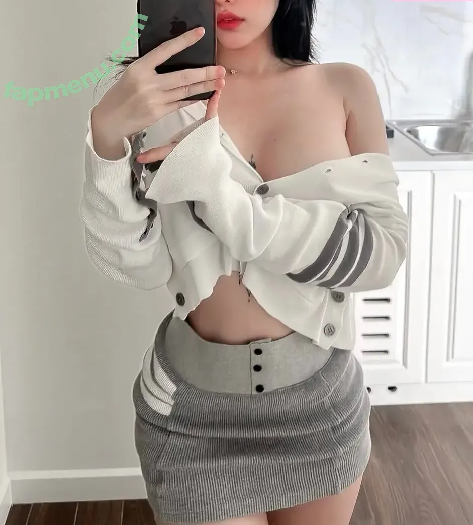 Hoàng Nhân Linh Chi nude photo #0189 (hoangnhanlinhchii)