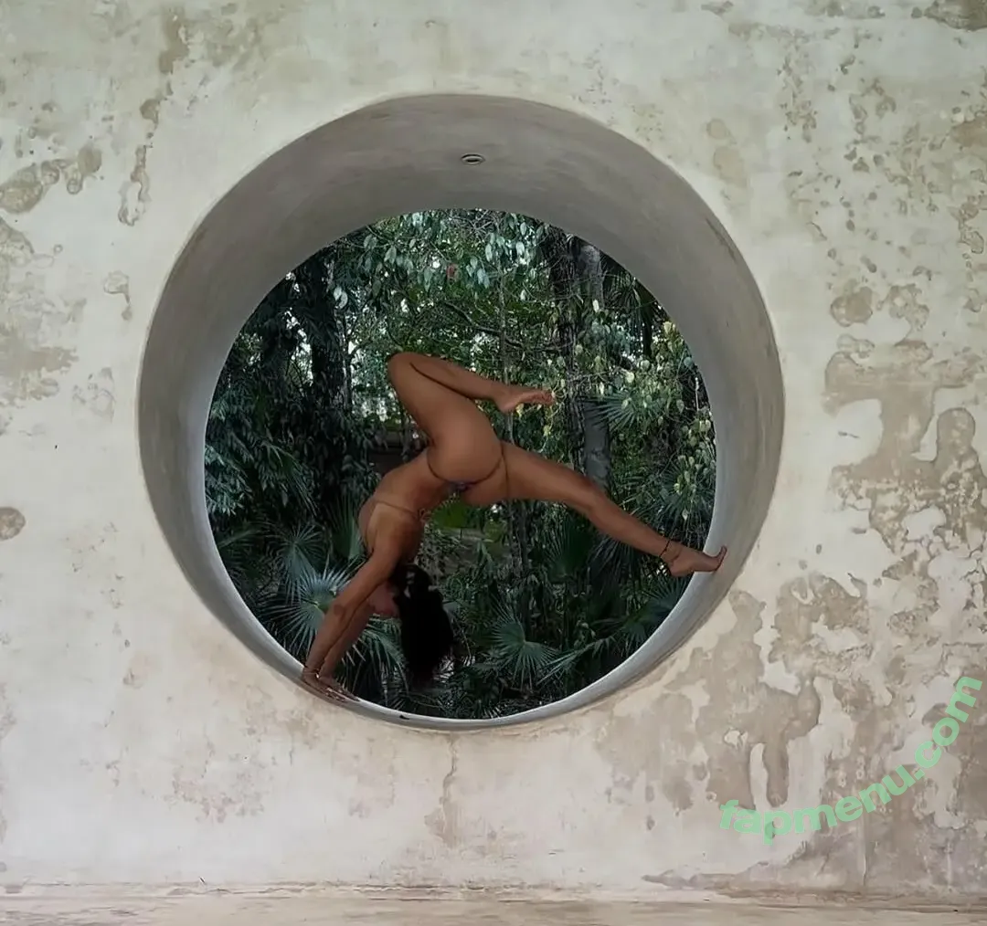 Holisticshine nude photo #0010 (Holisticshine)