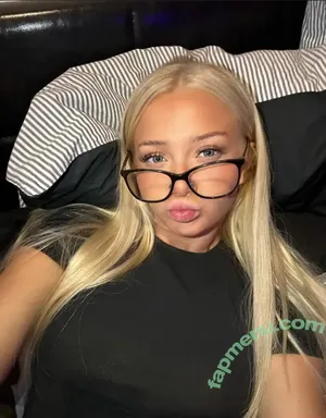  nude photo #0007