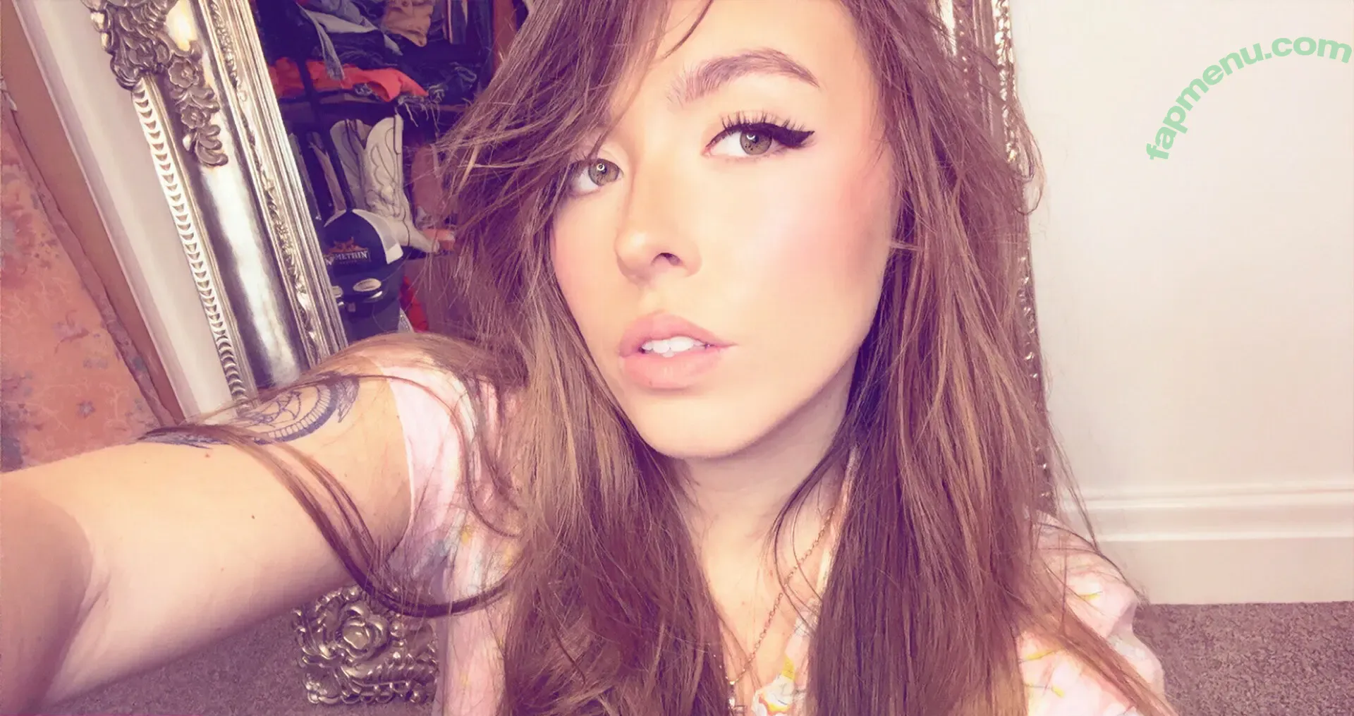 holliefyy nude photo #0028 (hollie.fy)