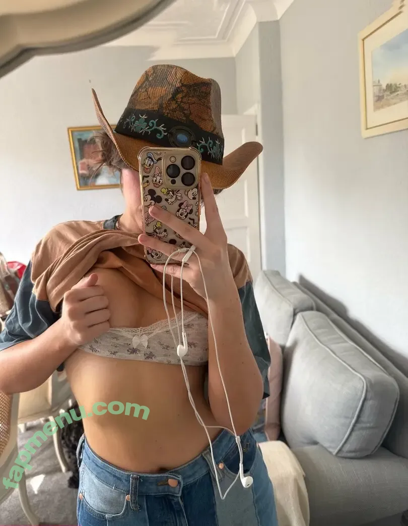 holliefyy nude photo #0040 (hollie.fy)