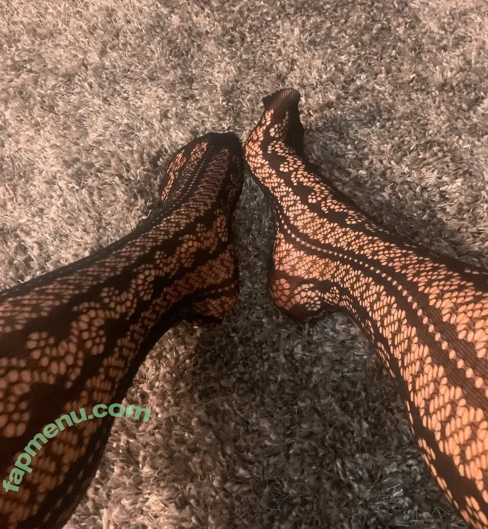 hollsfreepage nude photo #0019 (hollylouisefry)