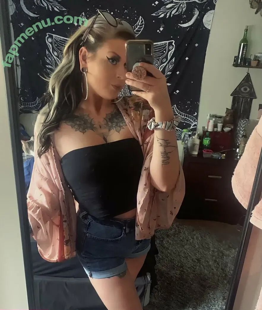 hollsfreepage nude photo #0028 (hollylouisefry)