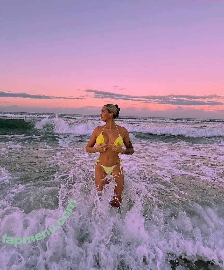 Holly Canning nude photo #0035 (hollycanning)