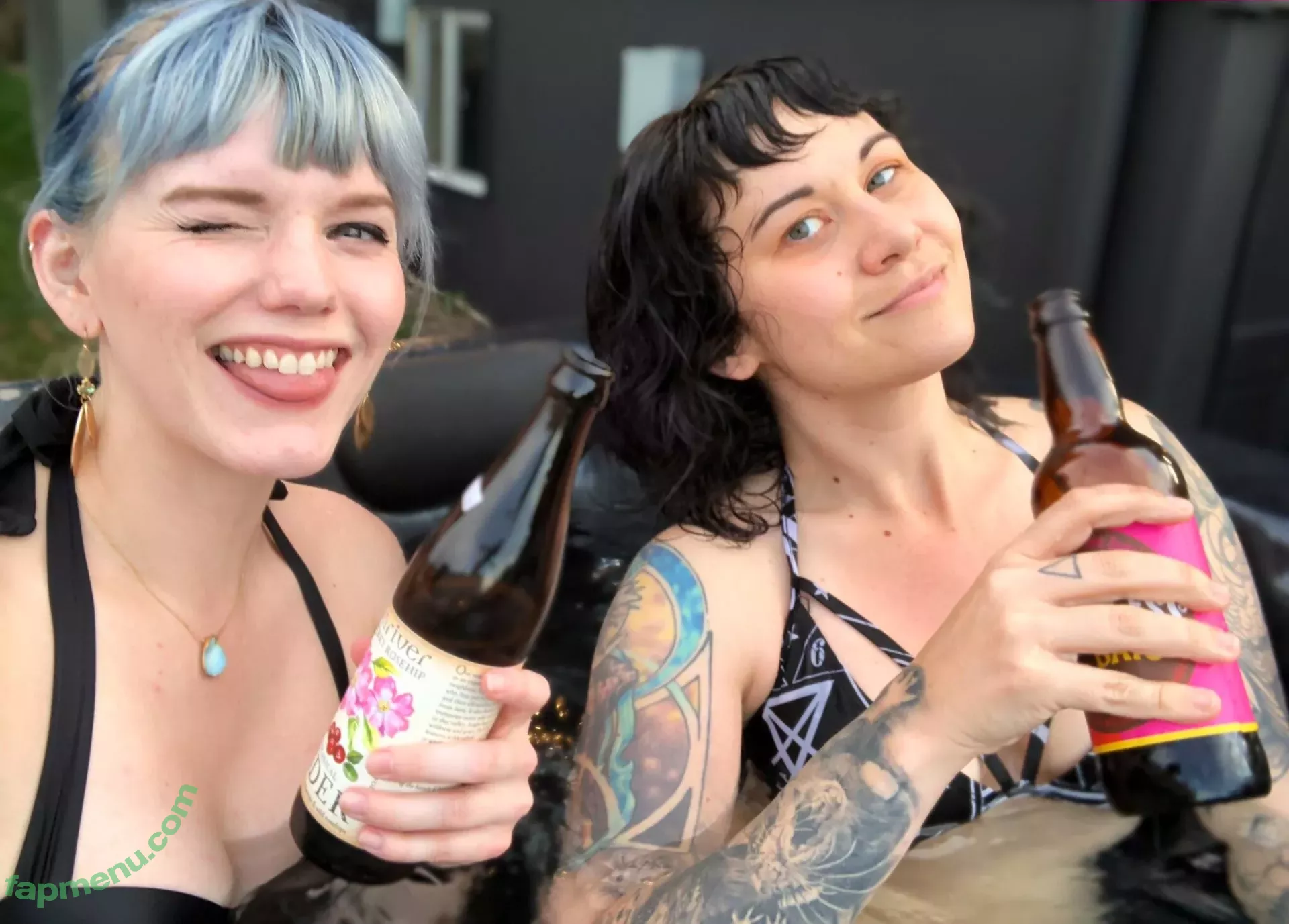 Holly Conrad nude photo #0014 (HollyConrad / commanderholly)
