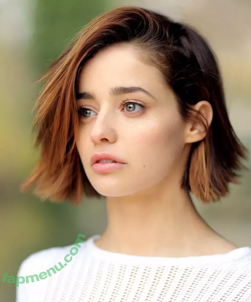 Holly Earl nude photo #0046 (earlisthename / hollyearl__)