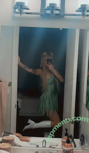 Holly Halen / Hannahhollyla / Holly Von Halen / holly777666 / misshollyallen nude photo #0082