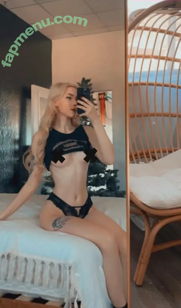 Holly Halen nude photo #0068 (Hannahhollyla / Holly Von Halen / holly777666 / misshollyallen)