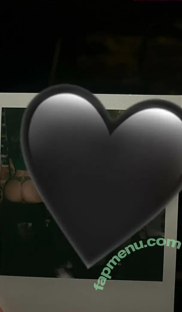 Holly Halen nude photo #0095 (Hannahhollyla / Holly Von Halen / holly777666 / misshollyallen)