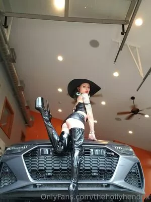 Holly Hendrix / hollyhendrix_ / hollyhendrixofficial nude photo #0040