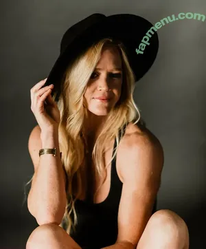 Holly Holm / 951825052 / hollyholm nude photo #0139