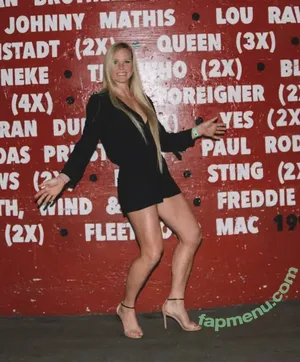 Holly Holm / 951825052 / hollyholm nude photo #0147