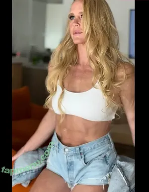 Holly Holm / 951825052 / hollyholm nude photo #0292