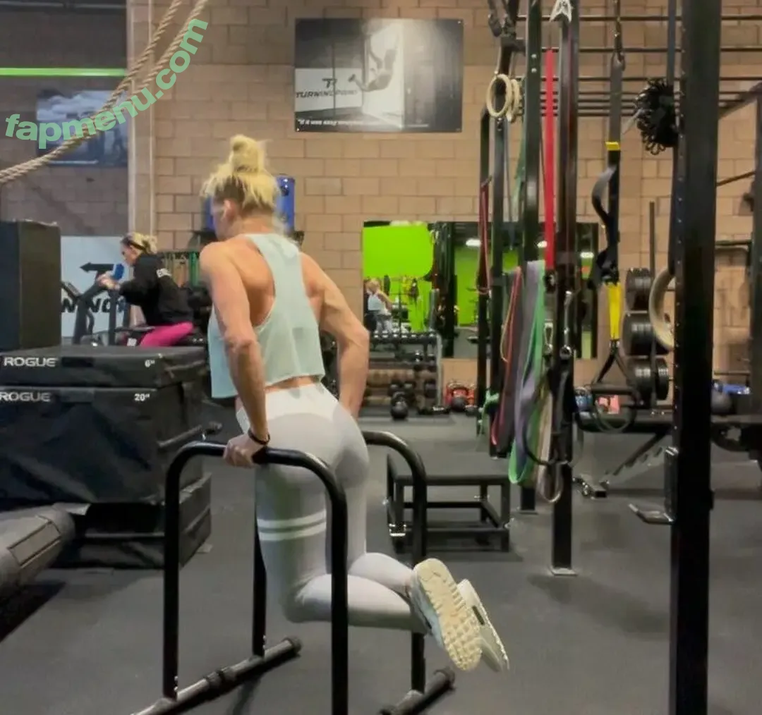 Holly Holm nude photo #0197 (951825052 / hollyholm)