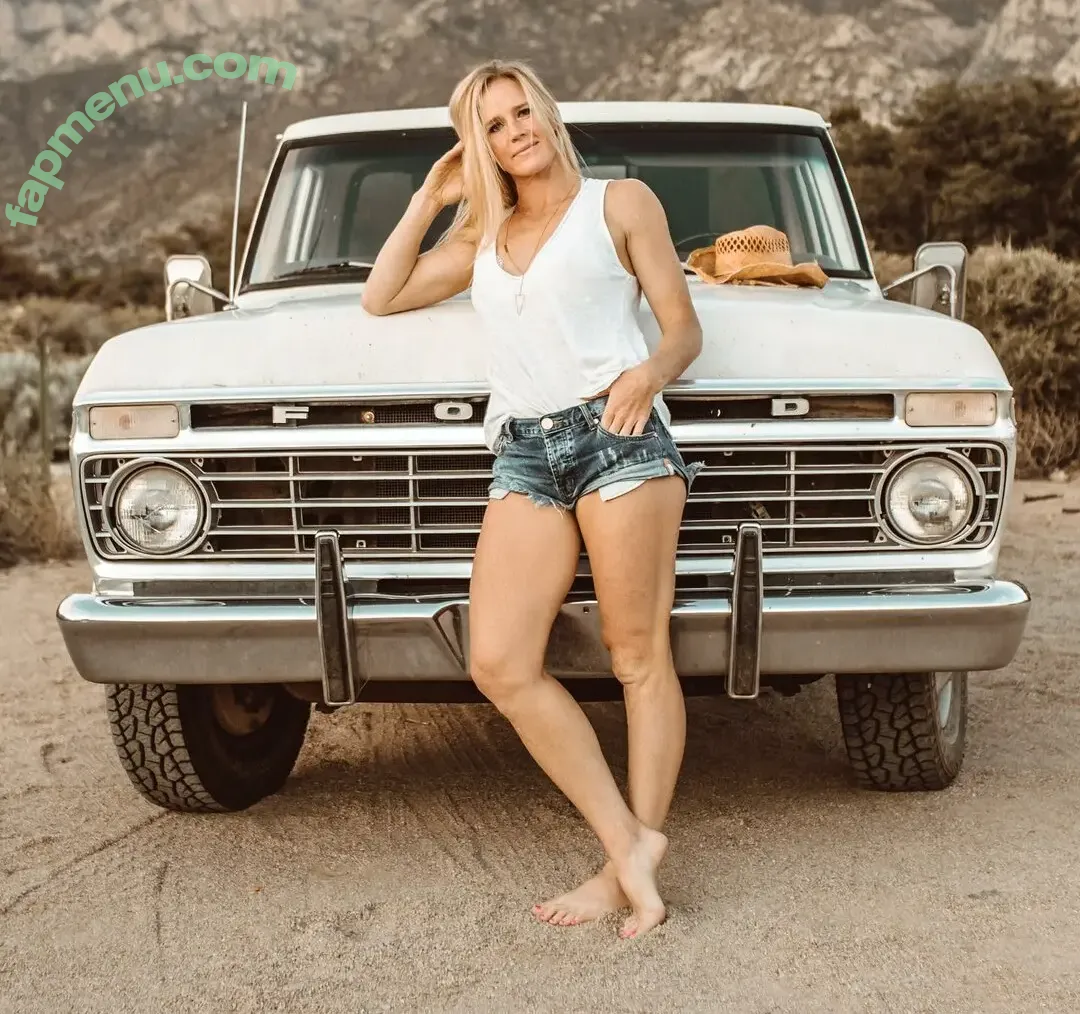 Holly Holm nude photo #0209 (951825052 / hollyholm)