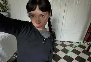 Holly Humberstone / hollyhumberstone nude photo #0048