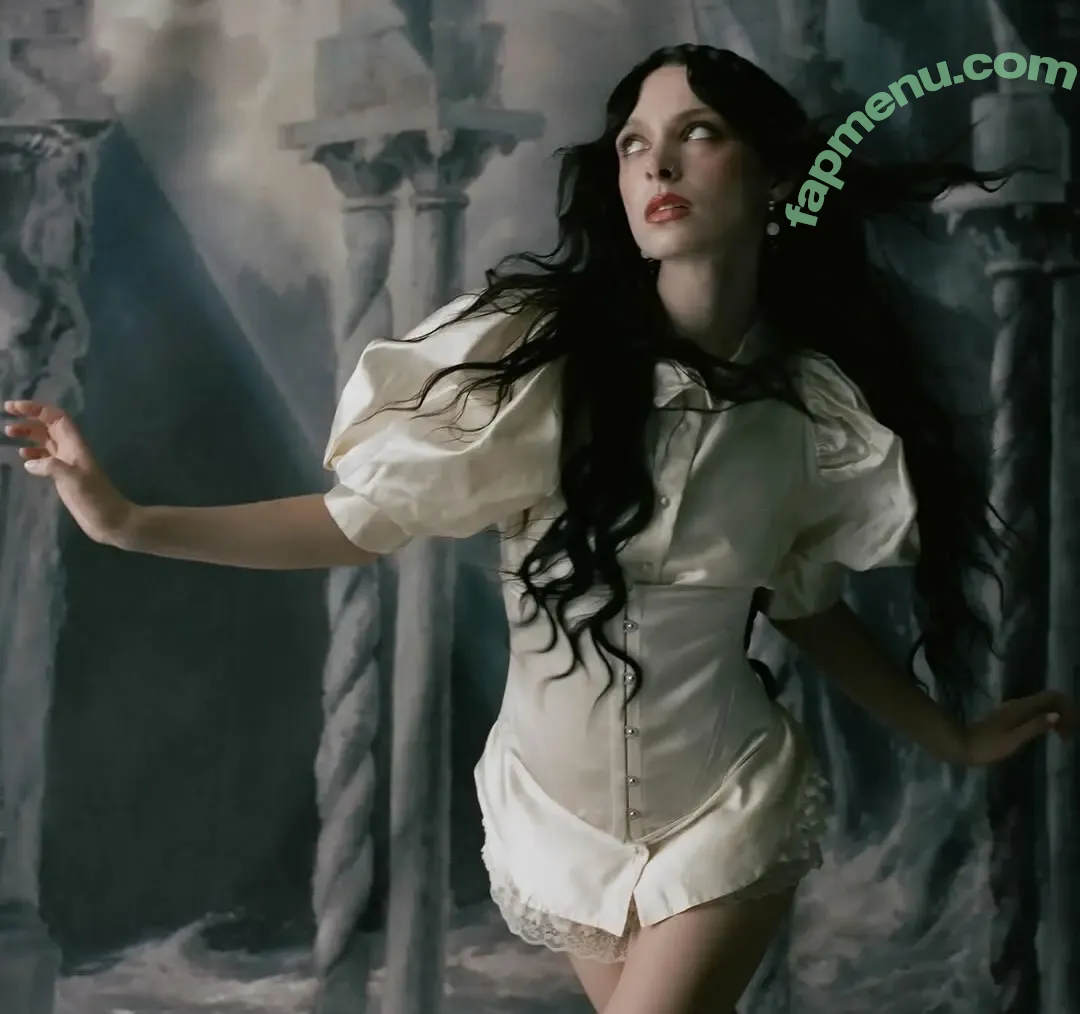 Holly Humberstone nude photo #0032 (hollyhumberstone)