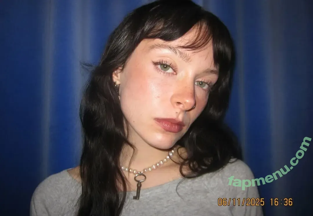 Holly Humberstone nude photo #0034 (hollyhumberstone)