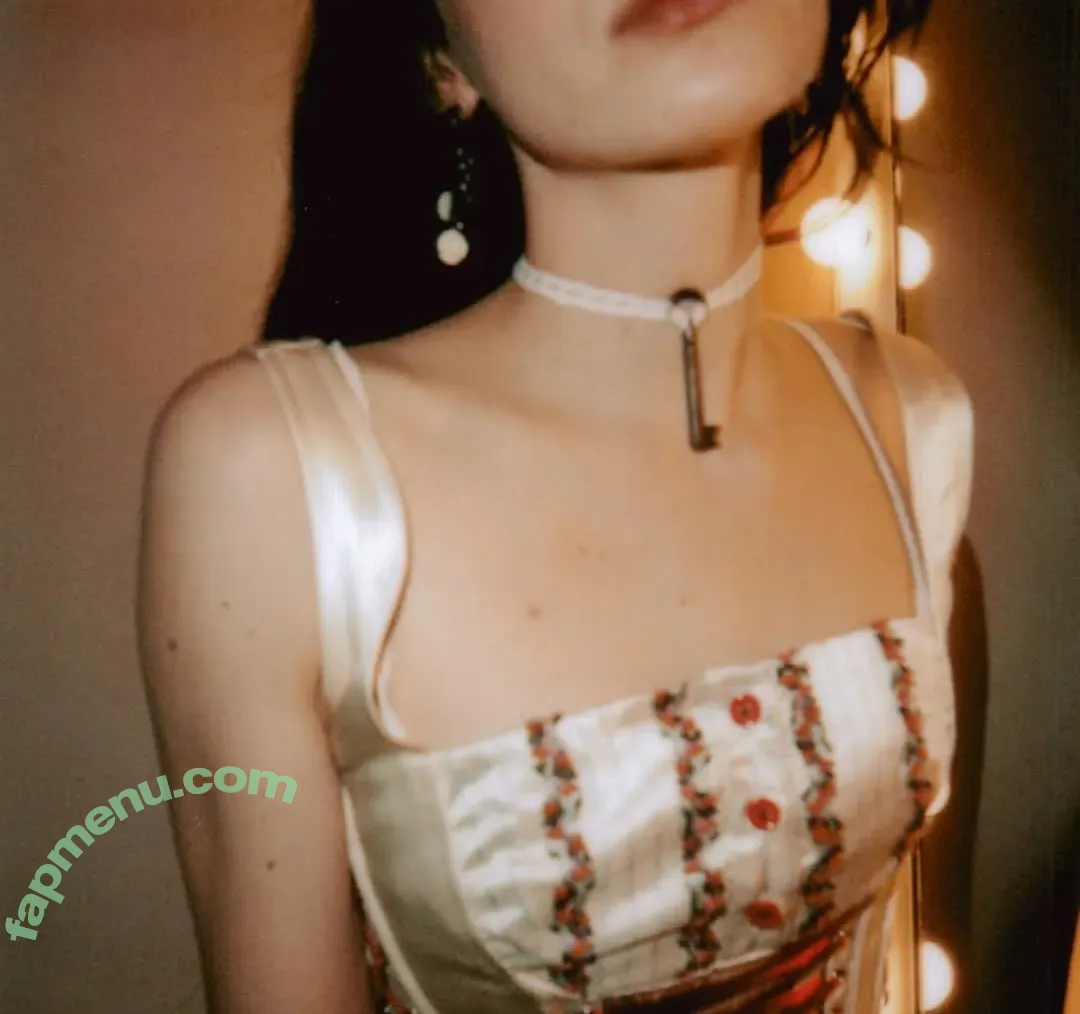 Holly Humberstone nude photo #0037 (hollyhumberstone)