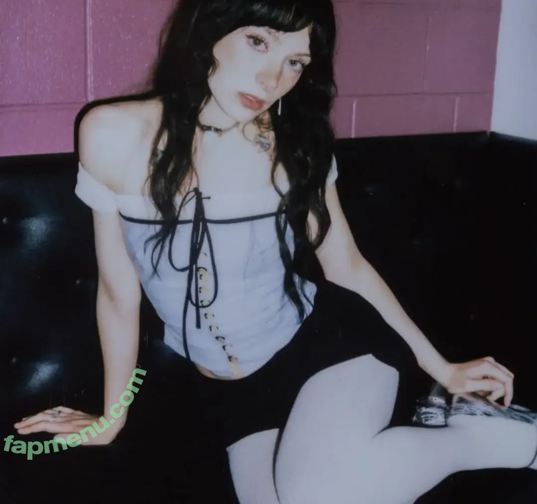 Holly Humberstone nude photo #0040 (hollyhumberstone)