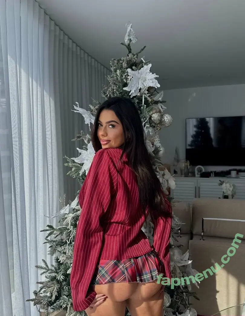 Holly Rhodes nude photo #0080 (hollyrhodes / itshollyrhodes)