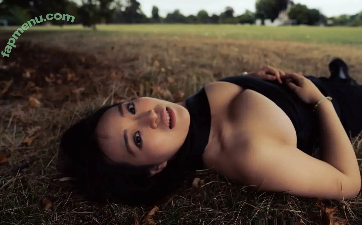 holly_shu_ nude photo #0062 (holly_shu_)