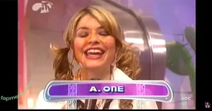 Holly Willoughby / hollywilloughby nude photo #0743