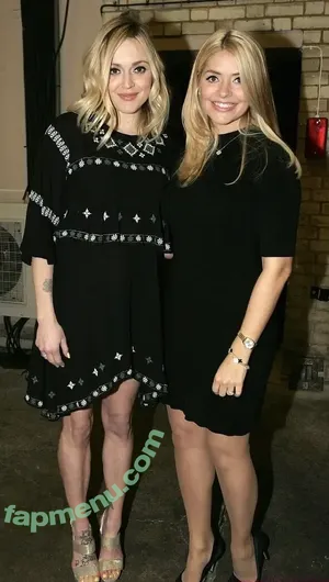 Holly Willoughby / hollywilloughby nude photo #0764