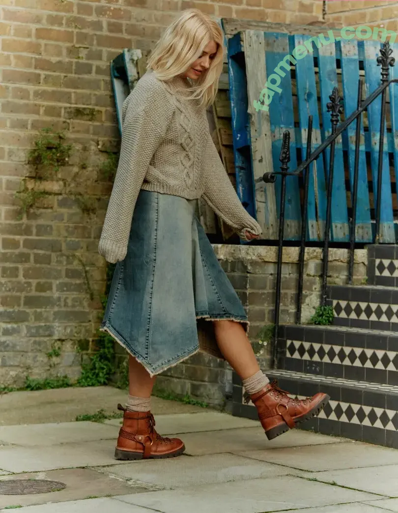 Holly Willoughby nude photo #0507 (hollywilloughby)