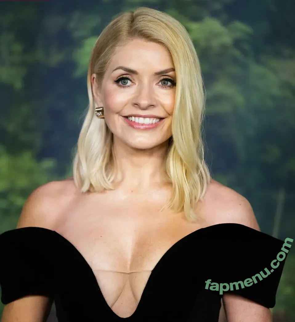 Holly Willoughby nude photo #0543 (hollywilloughby)