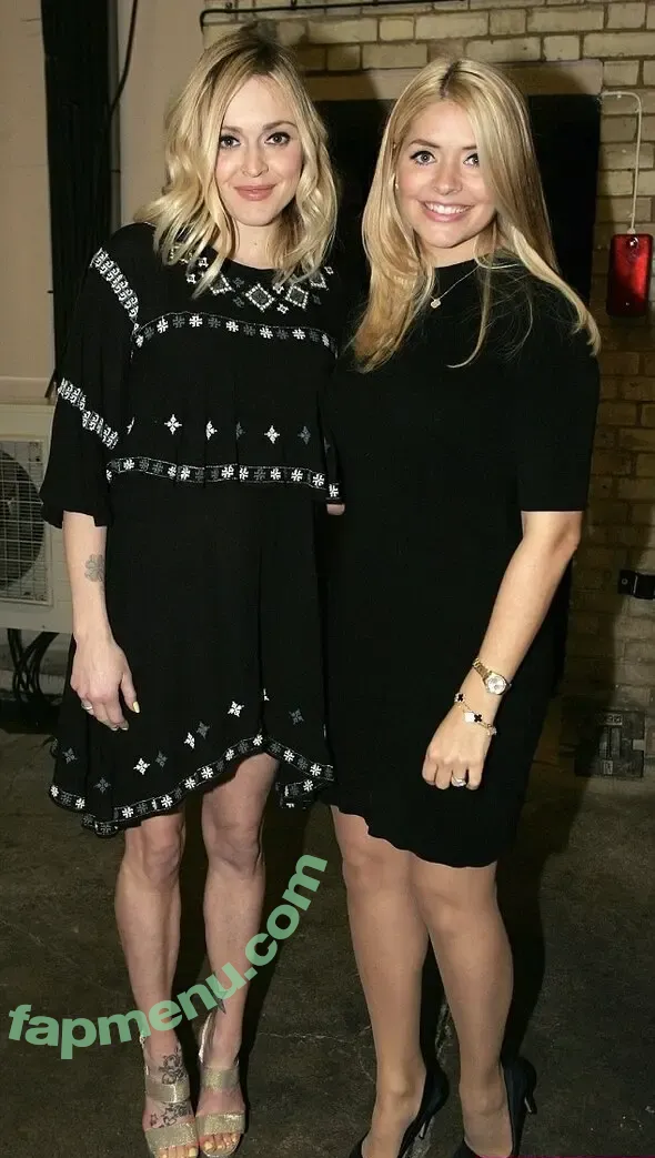 Holly Willoughby nude photo #0764 (hollywilloughby)