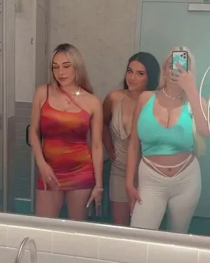 Holly Youpa / holly73103471 / hollyyoupa nude photo #0007