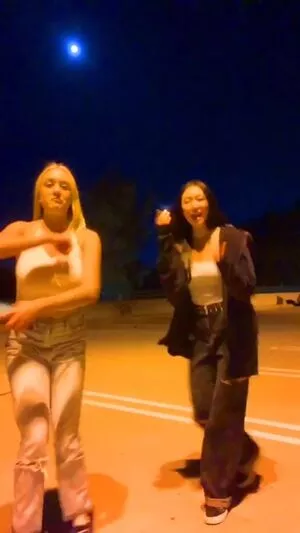 Holly Youpa / holly73103471 / hollyyoupa nude photo #0010