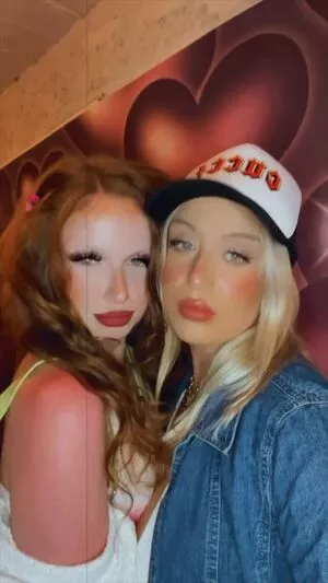 Holly Youpa / holly73103471 / hollyyoupa nude photo #0022