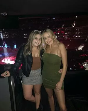 Holly Youpa / holly73103471 / hollyyoupa nude photo #0025