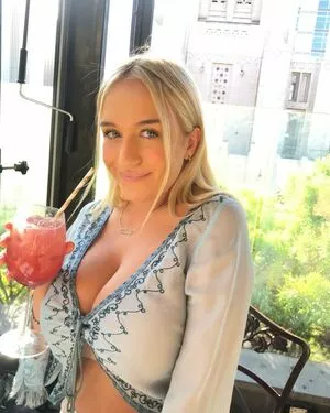 Holly Youpa / holly73103471 / hollyyoupa nude photo #0036