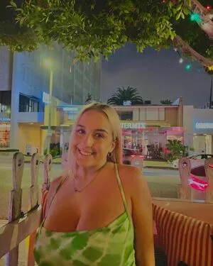 Holly Youpa / holly73103471 / hollyyoupa nude photo #0043