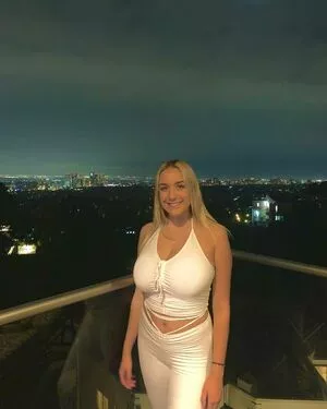 Holly Youpa / holly73103471 / hollyyoupa nude photo #0045