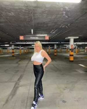 Holly Youpa / holly73103471 / hollyyoupa nude photo #0047