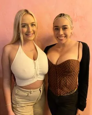 Holly Youpa / holly73103471 / hollyyoupa nude photo #0054