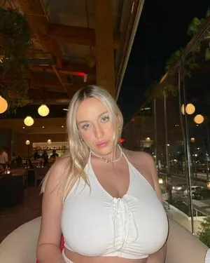 Holly Youpa / holly73103471 / hollyyoupa nude photo #0056